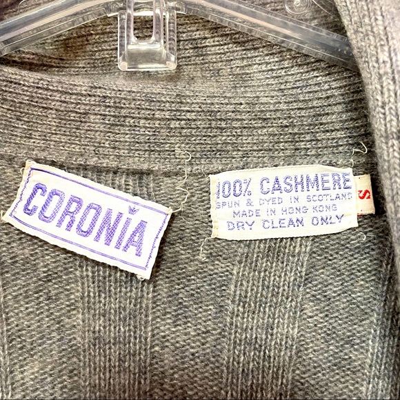 Vintage 100% Cashmere Cardigan Sweater Coronia Gray Sz S Ribbed Pockets - Picture 3 of 4